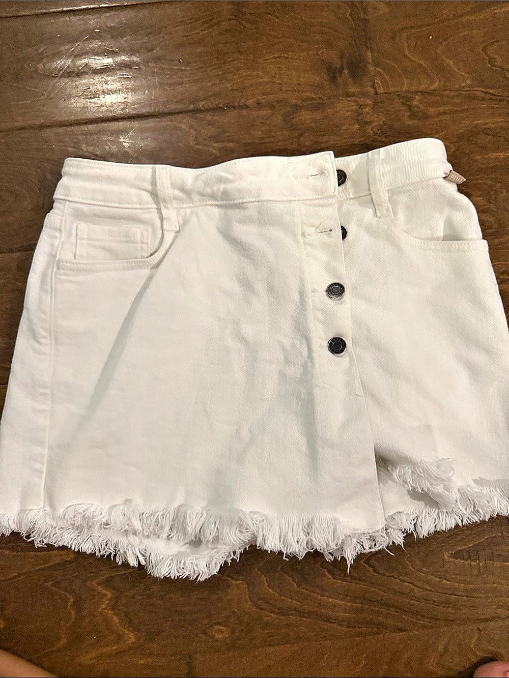 CELLO White Frayed Hem Jean Shorts Size Medium